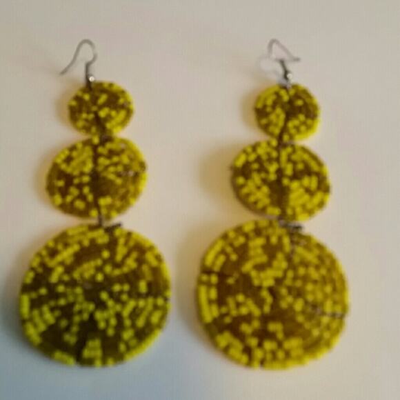 Unique Vintage Yellow Beaded Earrings. 0 - Picture 2 of 6